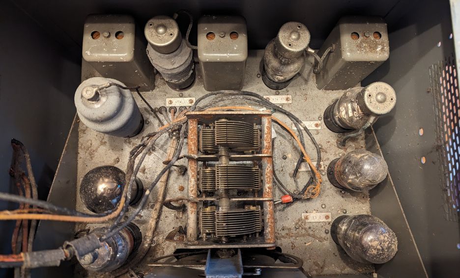 The Marconi RS-4 internal view